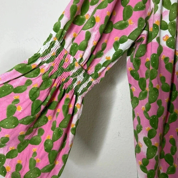 Crown & Ivy pink/green 3/4 bell sleeves size large - Picture 4 of 7